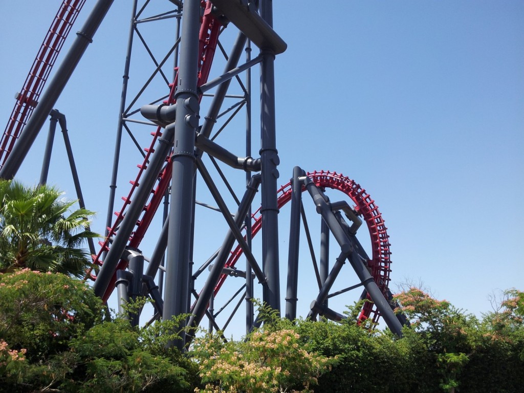 The 5 Best Coasters in California to go Backwards - Coaster Kings