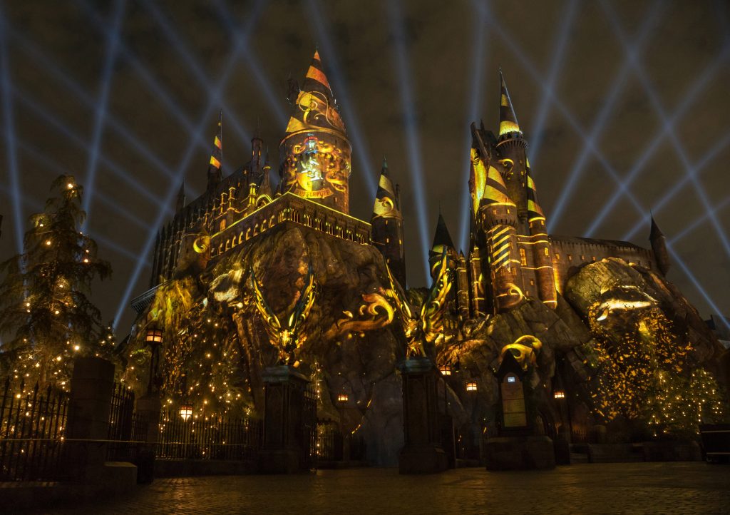 Universal Studios Hollywood Announces "The Nighttime Lights at Hogwarts