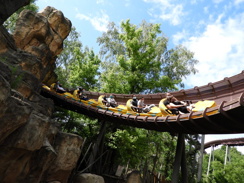 Parc Astérix - Staying at Les Quais de Lutèce Hotel - Coaster Kings