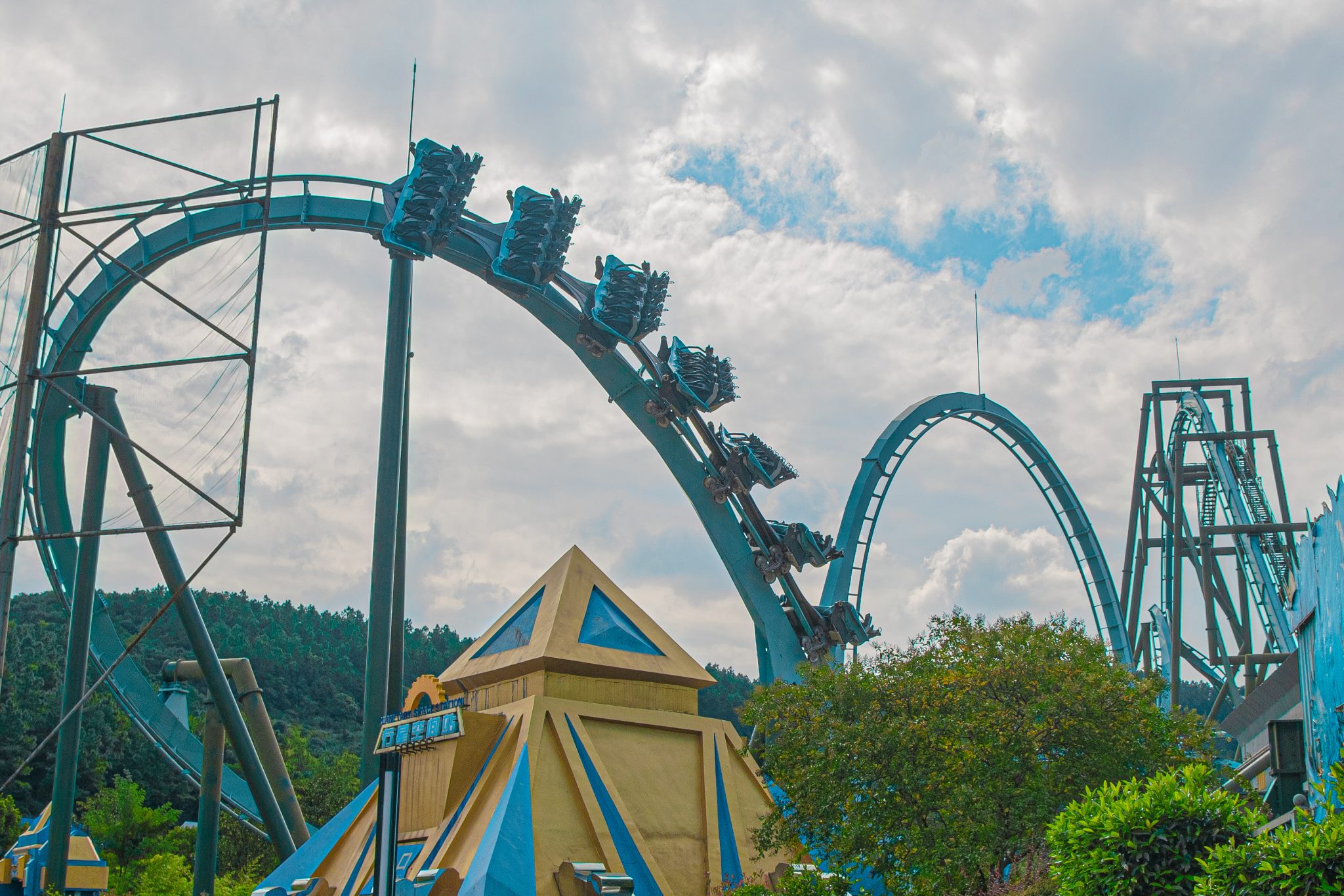 The Top 5 Flying Coasters - Coaster Kings